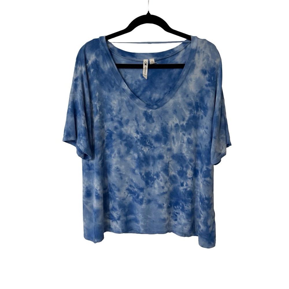 Cable & Gauge Blue Tie-Dye V-Neck Short Sleeve Top | Medium